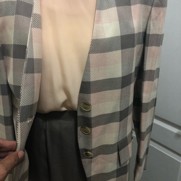 Kasper Three-piece suits - Picture 6 of 8